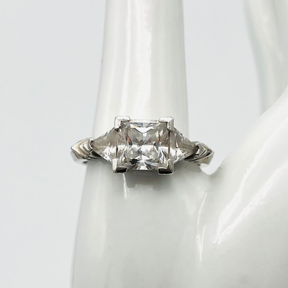 Vintage Diamonique 925 Sterling Silver Princess Cut CZ 3 Stone Ring Size 7.5